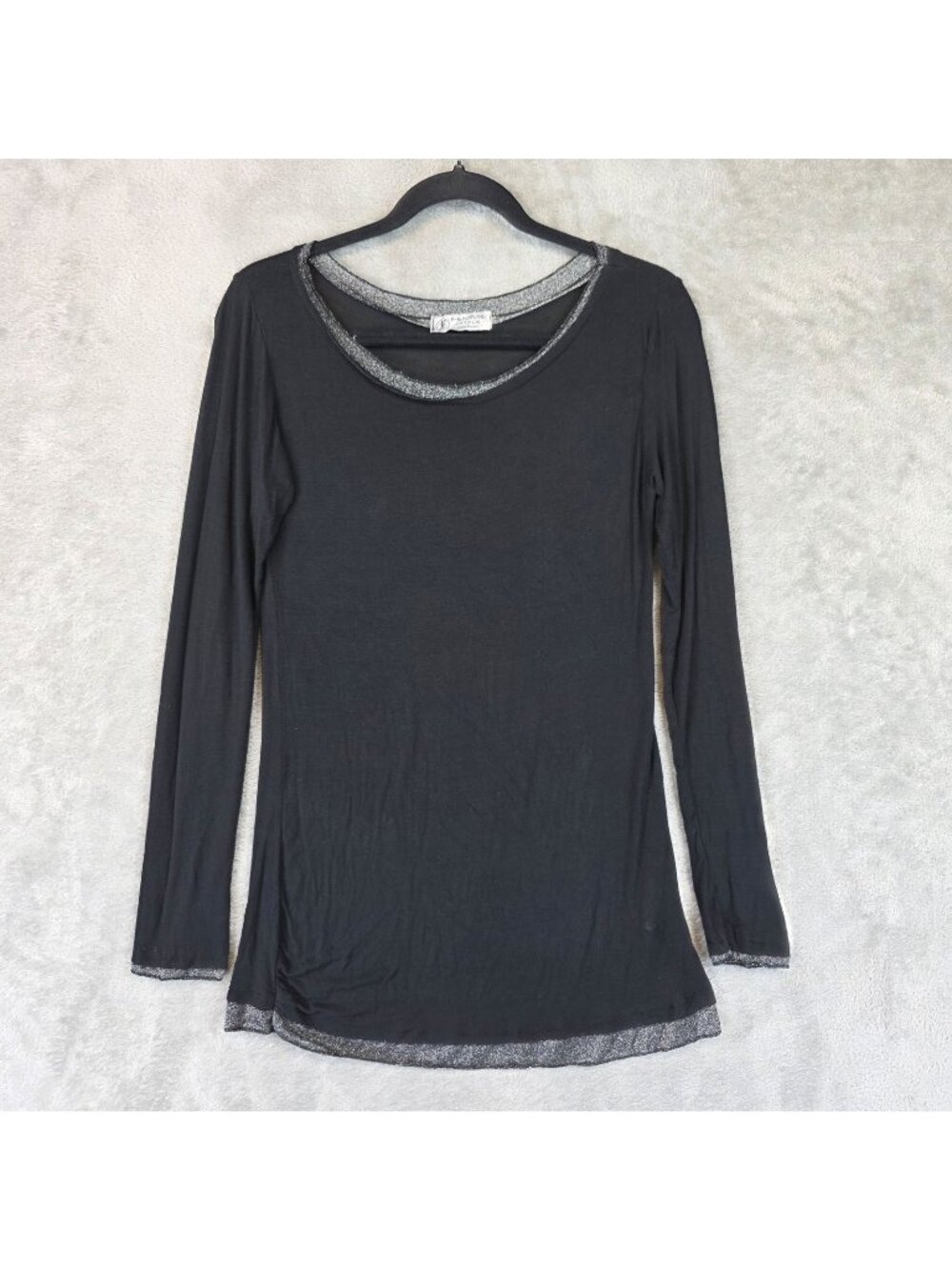 Femme Fatale T-Shirt Womens S Black Scoop Neck Long Sleeve Glitter Metallic Trim
